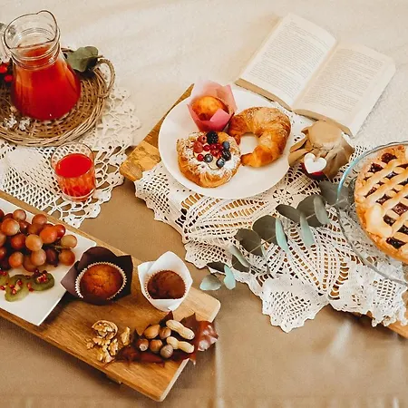 Pietraluna Luxury Bed & Breakfast *