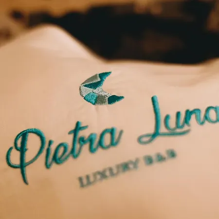 Pietraluna Luxury 住宿加早餐酒店 焦维纳佐