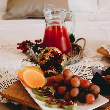 Pietraluna Luxury Bed & Breakfast *