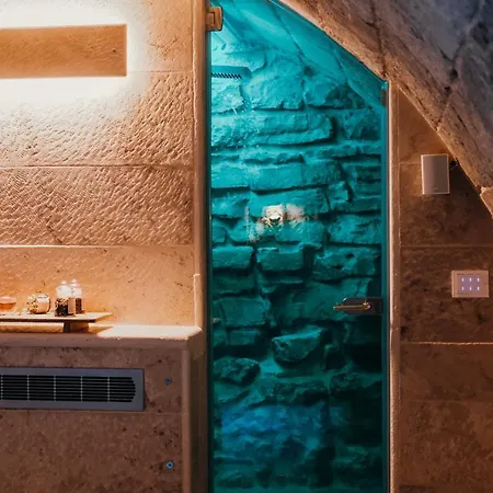 Pietraluna Luxury Bed & Breakfast