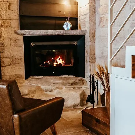 Pietraluna Luxury 住宿加早餐酒店