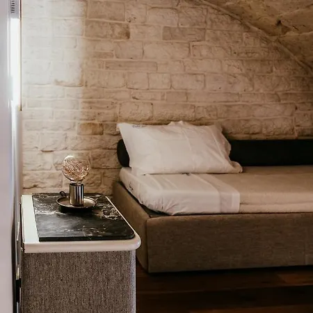 Pietraluna Luxury 4*