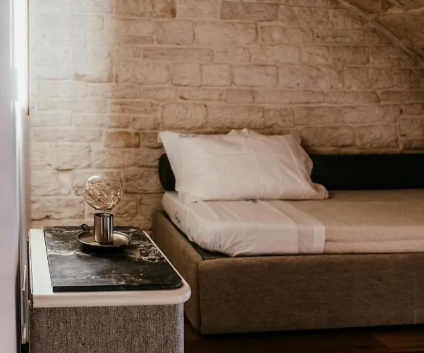Pietraluna Luxury 4*