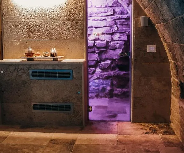 Pietraluna Luxury Джовинаццо